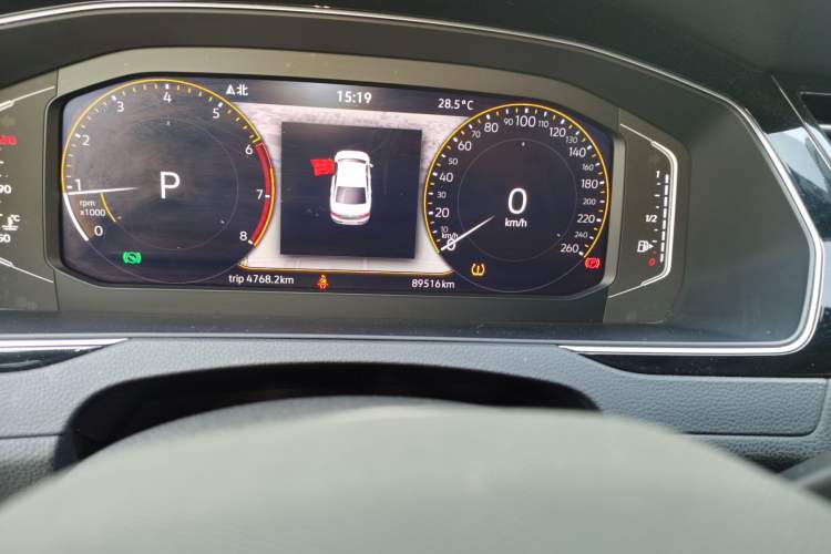 Used Volkswagen Magotan 2020 330TSI DSG Luxury Edition Odometer Close Up