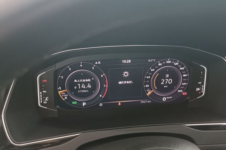 Used Volkswagen Magotan 2020 330TSI DSG Luxury Edition Odometer Close Up