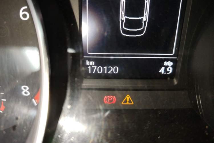Used Volkswagen Magotan 2020 330TSI DSG Leading Model Odometer Close Up