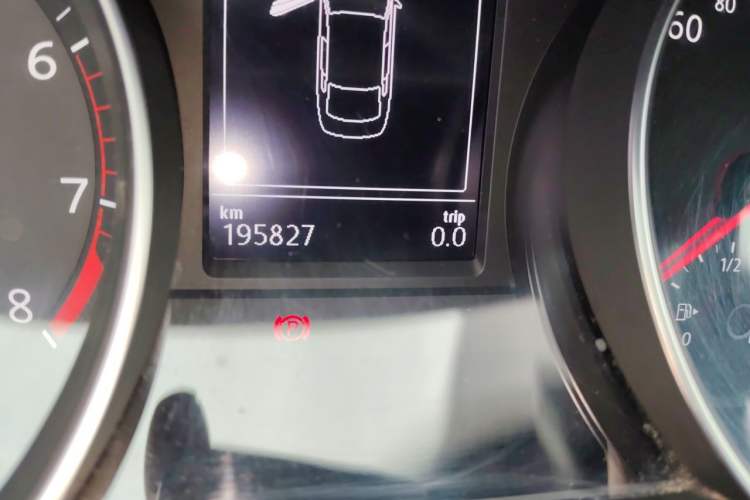 Used Volkswagen Magotan 2020 330TSI DSG Leading Model Odometer Close Up