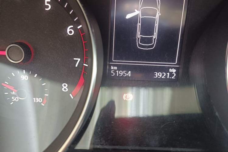Used Volkswagen Magotan 2020 280TSI DSG Comfort Edition Odometer Close Up