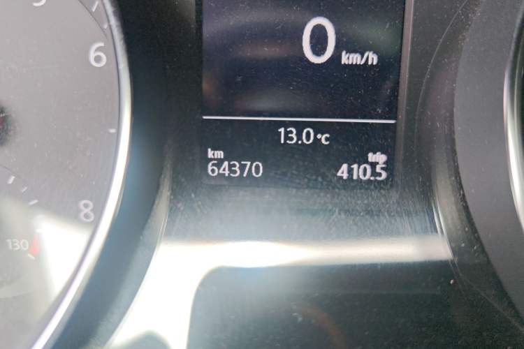 Used Volkswagen Magotan 2020 330TSI DSG Leading Model Odometer Close Up