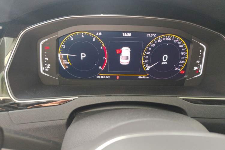 Used Volkswagen Magotan 2020 330TSI DSG Luxury Edition Odometer Close Up
