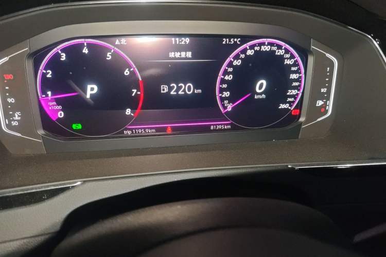 Used Volkswagen Magotan 2020 330TSI DSG Luxury Edition Odometer Close Up