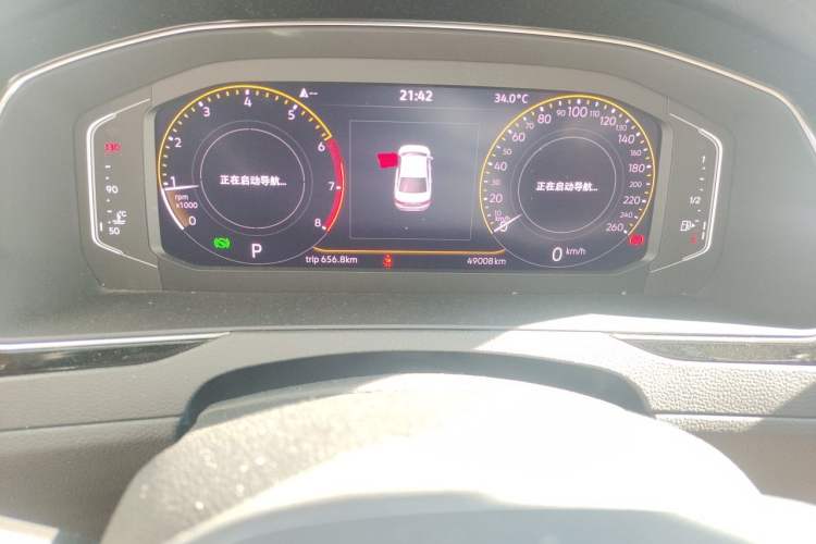 Used Volkswagen Magotan 2020 330TSI DSG Luxury Edition Odometer Close Up