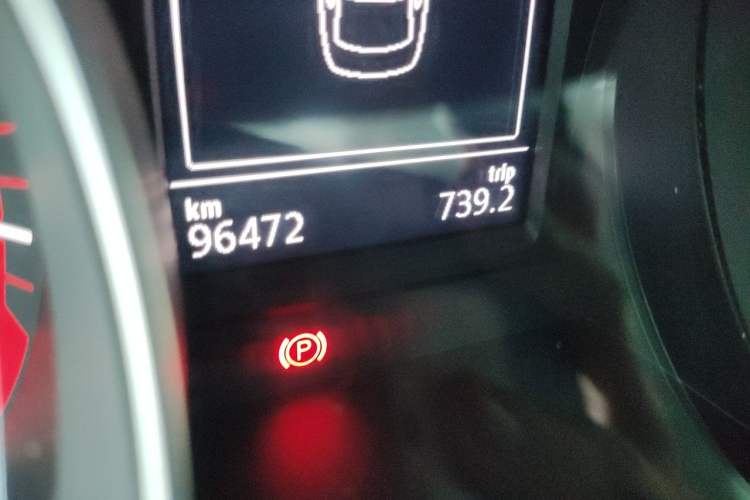 Used Volkswagen Magotan 2020 330TSI DSG Leading Model Odometer Close Up