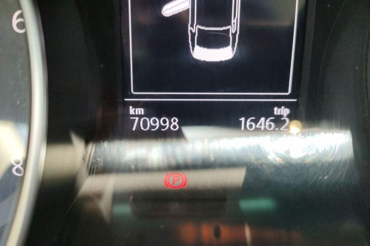Used Volkswagen Magotan 2020 330TSI DSG Leading Model Odometer Close Up