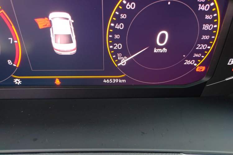 Used Volkswagen Magotan 2020 330TSI DSG Luxury Edition Odometer Close Up
