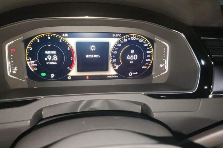 Used Volkswagen Magotan 2020 330TSI DSG Luxury Edition Odometer Close Up