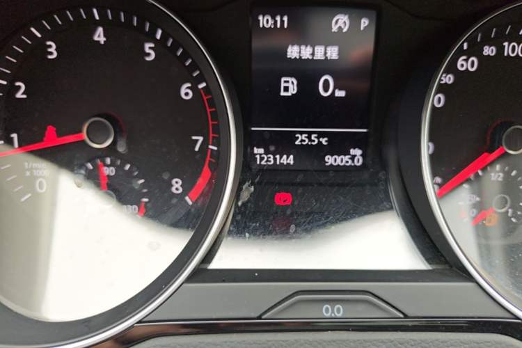 Used Volkswagen Magotan 2020 330TSI DSG Leading Model Odometer Close Up