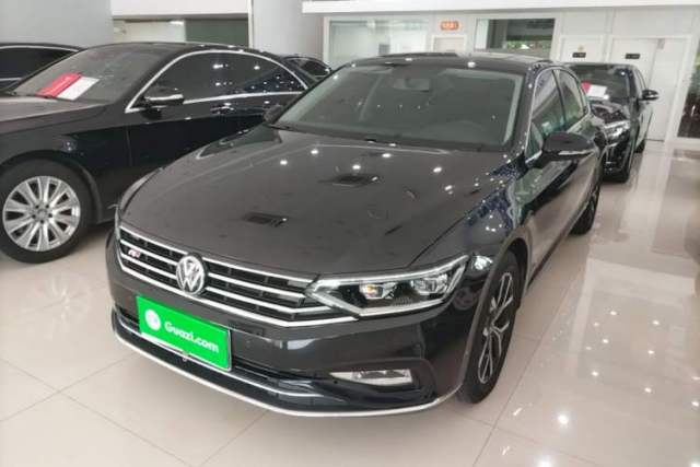 Używany Volkswagen Magotan 2020 280TSI DSG Comfort Edition