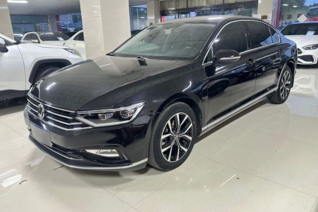 Ojetý Volkswagen Magotan 2020 330TSI DSG Luxury Edition