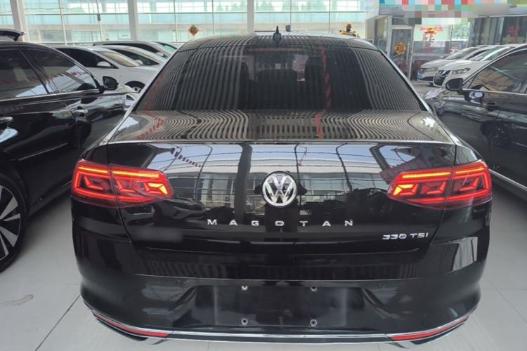 Used Volkswagen Magotan 2020 330TSI DSG Luxury Edition Rear