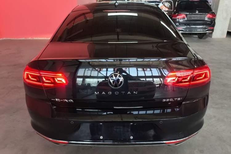 Used Volkswagen Magotan 2020 330TSI DSG Leading Model Rear