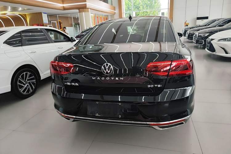 Used Volkswagen Magotan 2020 330TSI DSG Leading Model Rear