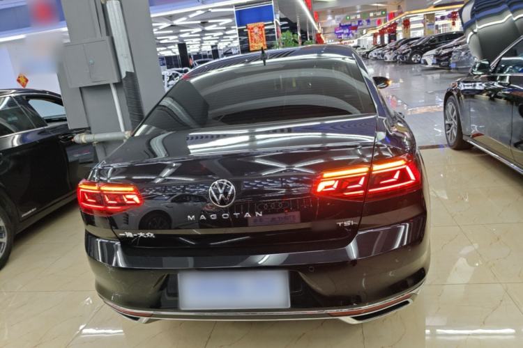 Used Volkswagen Magotan 2020 280TSI DSG Comfort Edition Rear