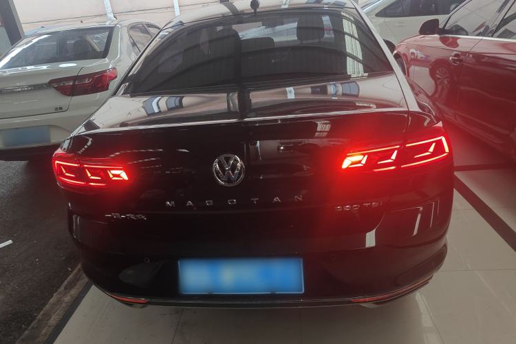Used Volkswagen Magotan 2020 280TSI DSG Comfort Edition Rear