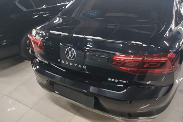 Used Volkswagen Magotan 2020 330TSI DSG Leading Model Rear