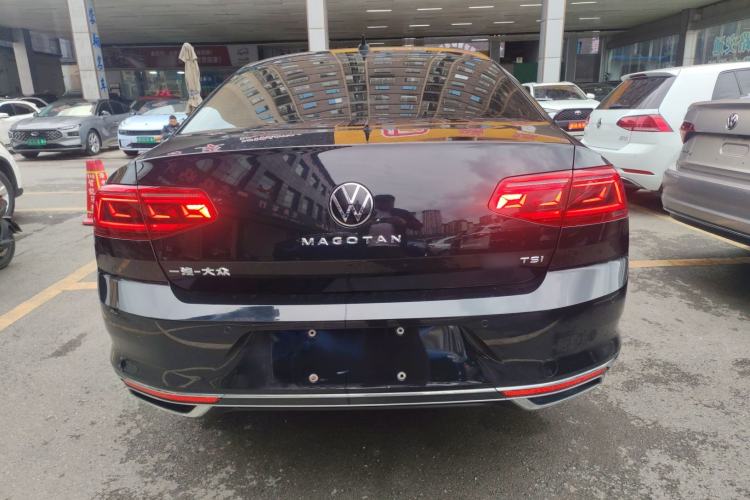 Used Volkswagen Magotan 2020 330TSI DSG Leading Model Rear
