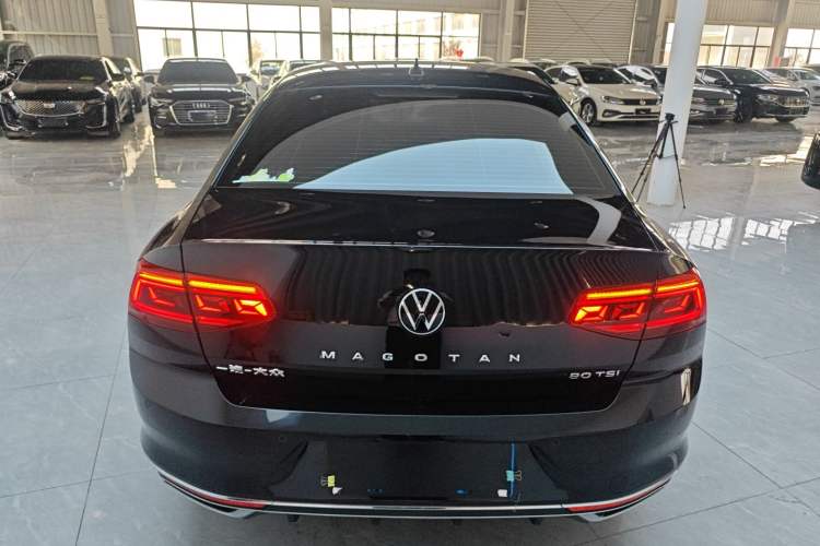 Used Volkswagen Magotan 2020 330TSI DSG Leading Model Rear