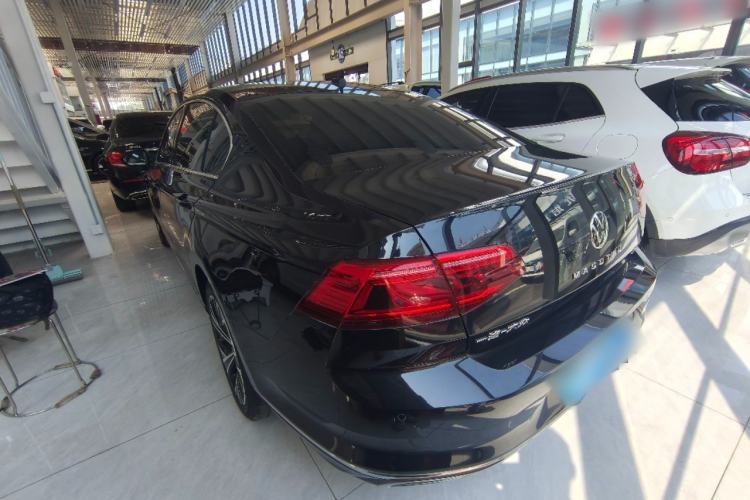 Used Volkswagen Magotan 2020 330TSI DSG Leading Model Rear Left 45 Deg
