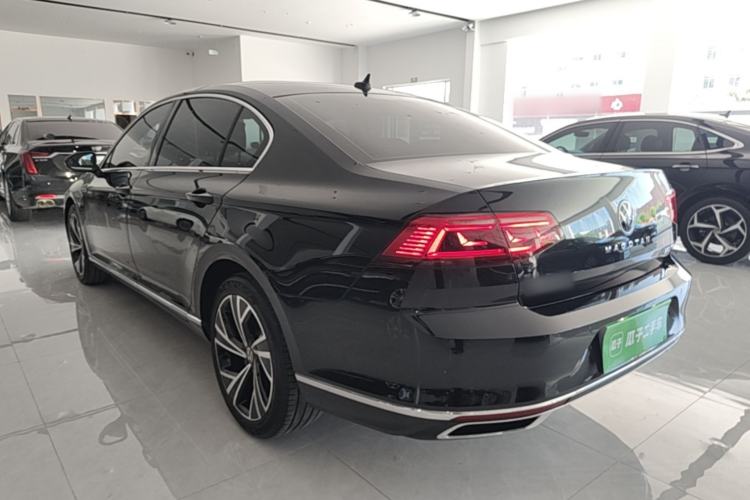 Used Volkswagen Magotan 2020 330TSI DSG Leading Model Rear Left 45 Deg