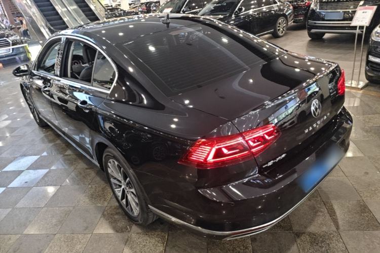 Used Volkswagen Magotan 2020 330TSI DSG Luxury Edition Rear Left 45 Deg