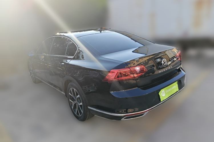 Used Volkswagen Magotan 2020 330TSI DSG Leading Model Rear Left 45 Deg