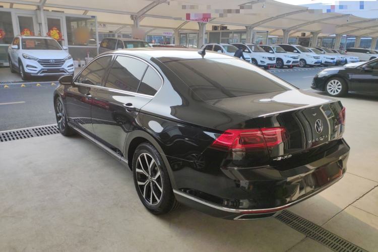 Used Volkswagen Magotan 2020 330TSI DSG Leading Model Rear Left 45 Deg