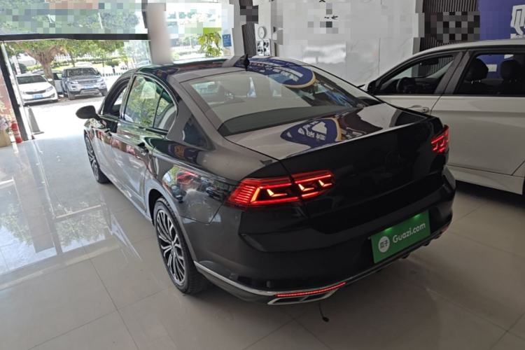 Used Volkswagen Magotan 2020 330TSI DSG Luxury Edition Rear Left 45 Deg