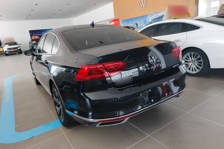 Used Volkswagen Magotan 2020 330TSI DSG Luxury Edition Rear Left 45 Deg