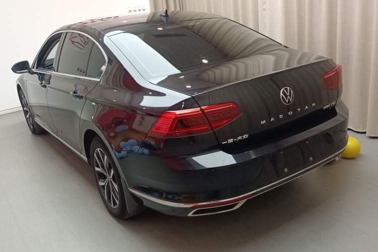 Used Volkswagen Magotan 2020 330TSI DSG Leading Model Rear Left 45 Deg
