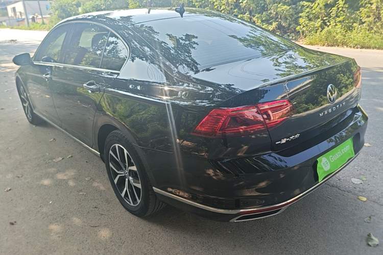 Used Volkswagen Magotan 2020 330TSI DSG Leading Model Rear Left 45 Deg