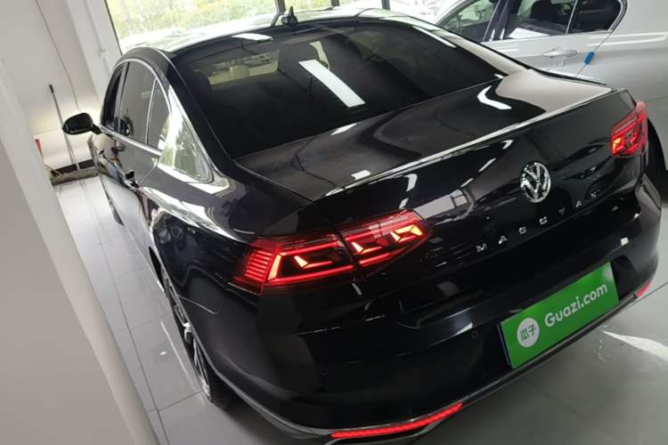 Used Volkswagen Magotan 2020 330TSI DSG Leading Model Rear Left 45 Deg