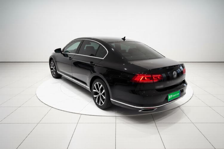 Used Volkswagen Magotan 2020 330TSI DSG Leading Model Rear Left 45 Deg