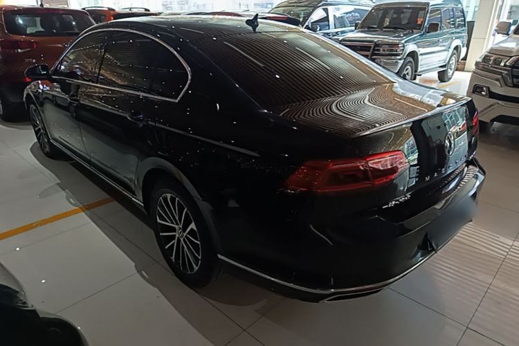 Used Volkswagen Magotan 2020 330TSI DSG Luxury Edition Rear Left 45 Deg