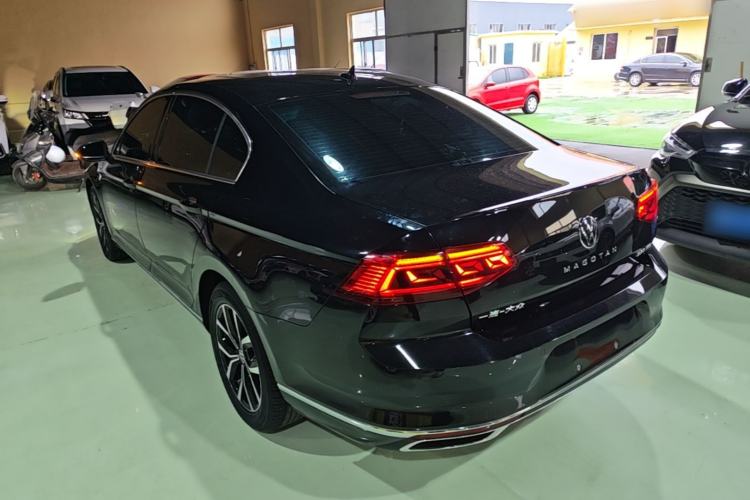 Used Volkswagen Magotan 2020 330TSI DSG Leading Model Rear Left 45 Deg