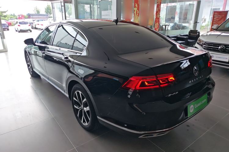 Used Volkswagen Magotan 2020 330TSI DSG Leading Model Rear Left 45 Deg