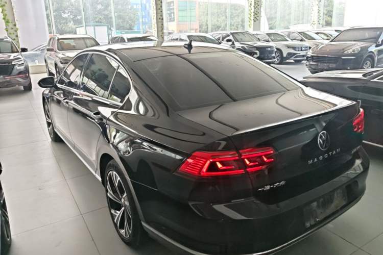 Used Volkswagen Magotan 2020 330TSI DSG Luxury Edition Rear Left 45 Deg