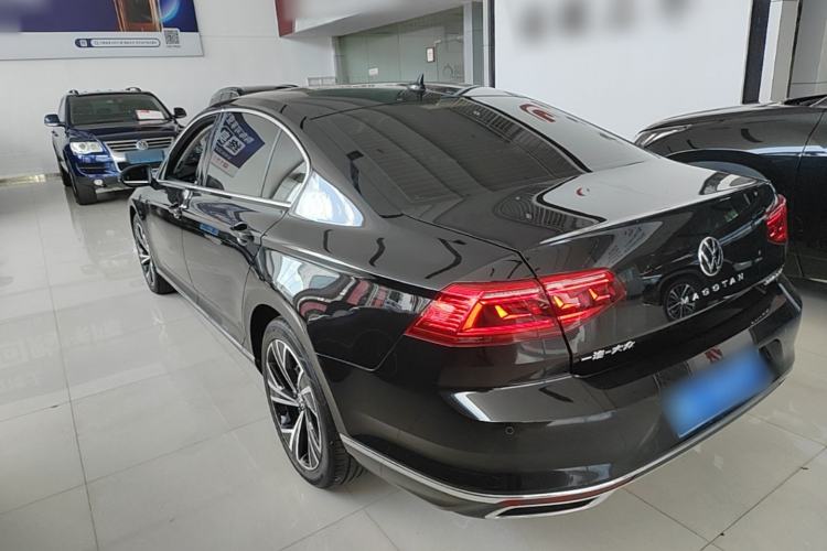 Used Volkswagen Magotan 2020 330TSI DSG Luxury Edition Rear Left 45 Deg