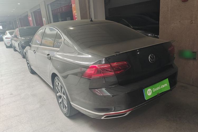 Used Volkswagen Magotan 2020 330TSI DSG Leading Model Rear Left 45 Deg