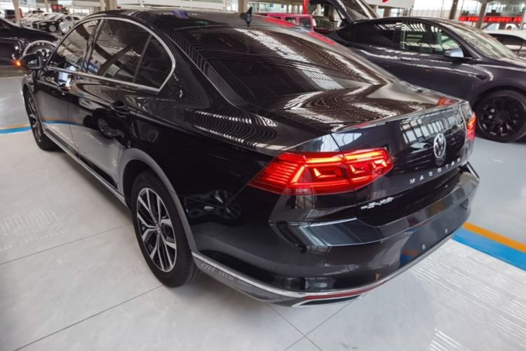 Used Volkswagen Magotan 2020 330TSI DSG Leading Model Rear Left 45 Deg