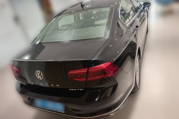 Used Volkswagen Magotan 2020 280TSI DSG Comfort Edition Rear