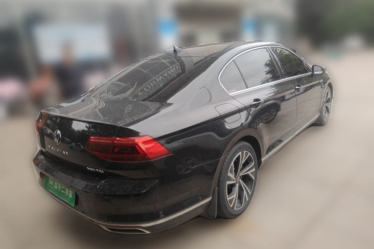 Used Volkswagen Magotan 2020 330TSI DSG Luxury Edition Rear Right 45 Deg