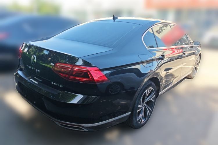Used Volkswagen Magotan 2020 330TSI DSG Luxury Edition Rear Right 45 Deg