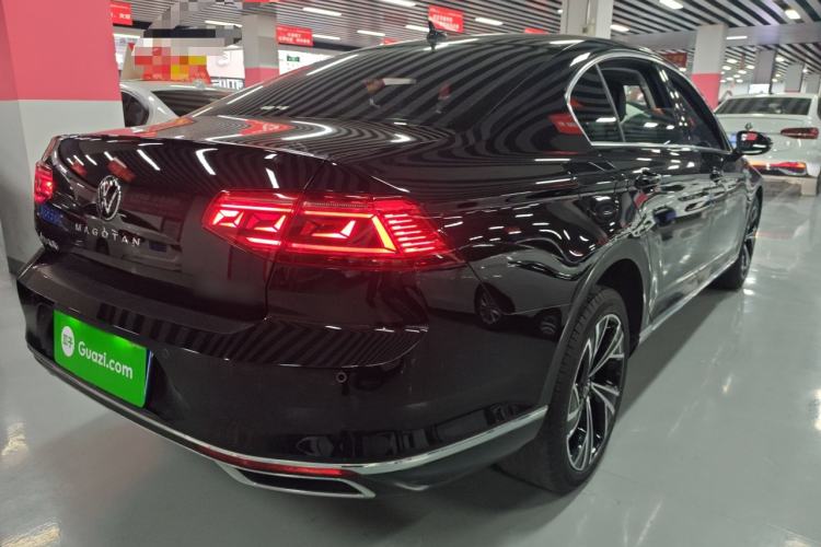 Used Volkswagen Magotan 2020 330TSI DSG Luxury Edition Rear Right 45 Deg