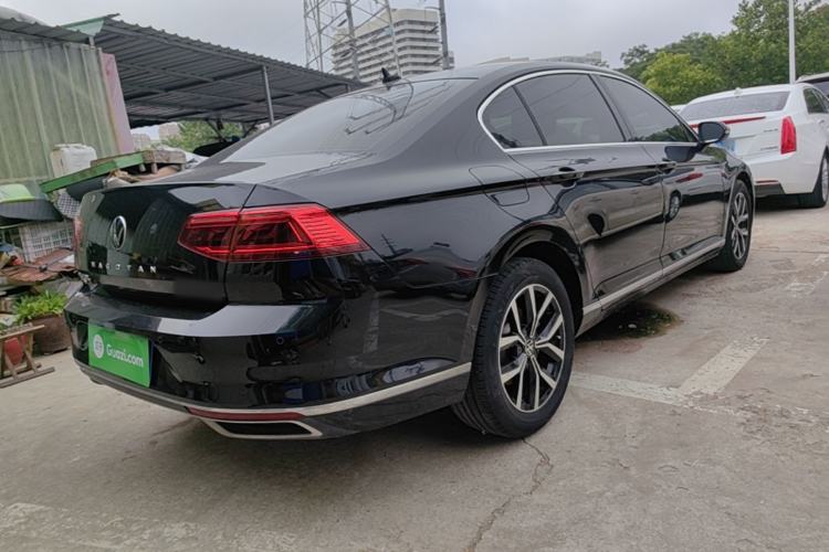 Used Volkswagen Magotan 2020 280TSI DSG Comfort Edition Rear Right 45 Deg