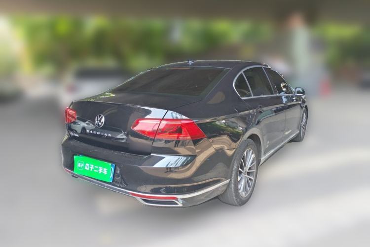 Used Volkswagen Magotan 2020 330TSI DSG Luxury Edition Rear Right 45 Deg