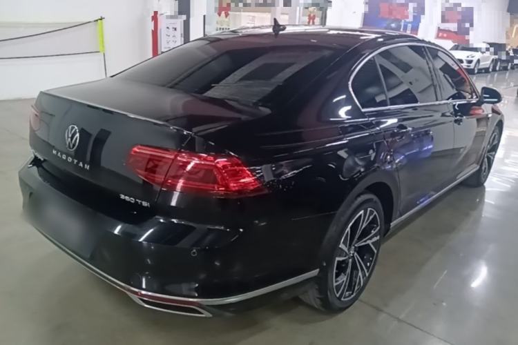 Used Volkswagen Magotan 2020 330TSI DSG Luxury Edition Rear Right 45 Deg