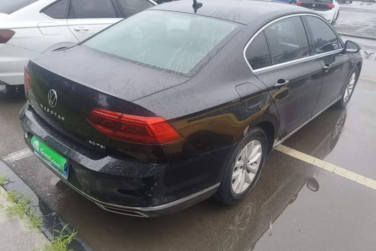 Used Volkswagen Magotan 2020 280TSI DSG Comfort Edition Rear Right 45 Deg